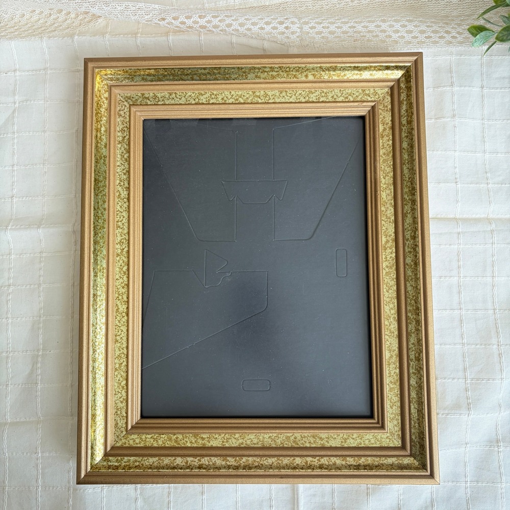 Vintage Ornate Gold Picture Frame 8x10 Textured Speckled Finish Plastic Cover